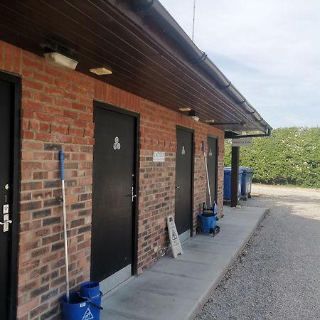 The Little Hide - Adult Only Camping Pods Wigginton  Exterior foto